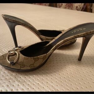 Gucci Beige Guccissima Canvas Hollywood Horsebit Heel Size 37.5